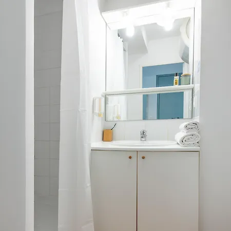 Comfort Aix מלון Le Tholonet