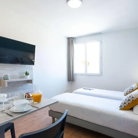 Zenitude Hôtel-résidences Hotel 3*