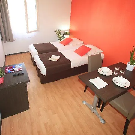 Zenitude Hôtel-résidences Hotel Tholonet