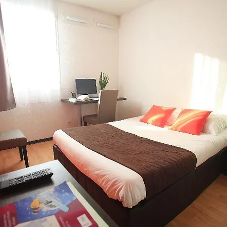 Zenitude Hôtel-résidences Hotel Tholonet